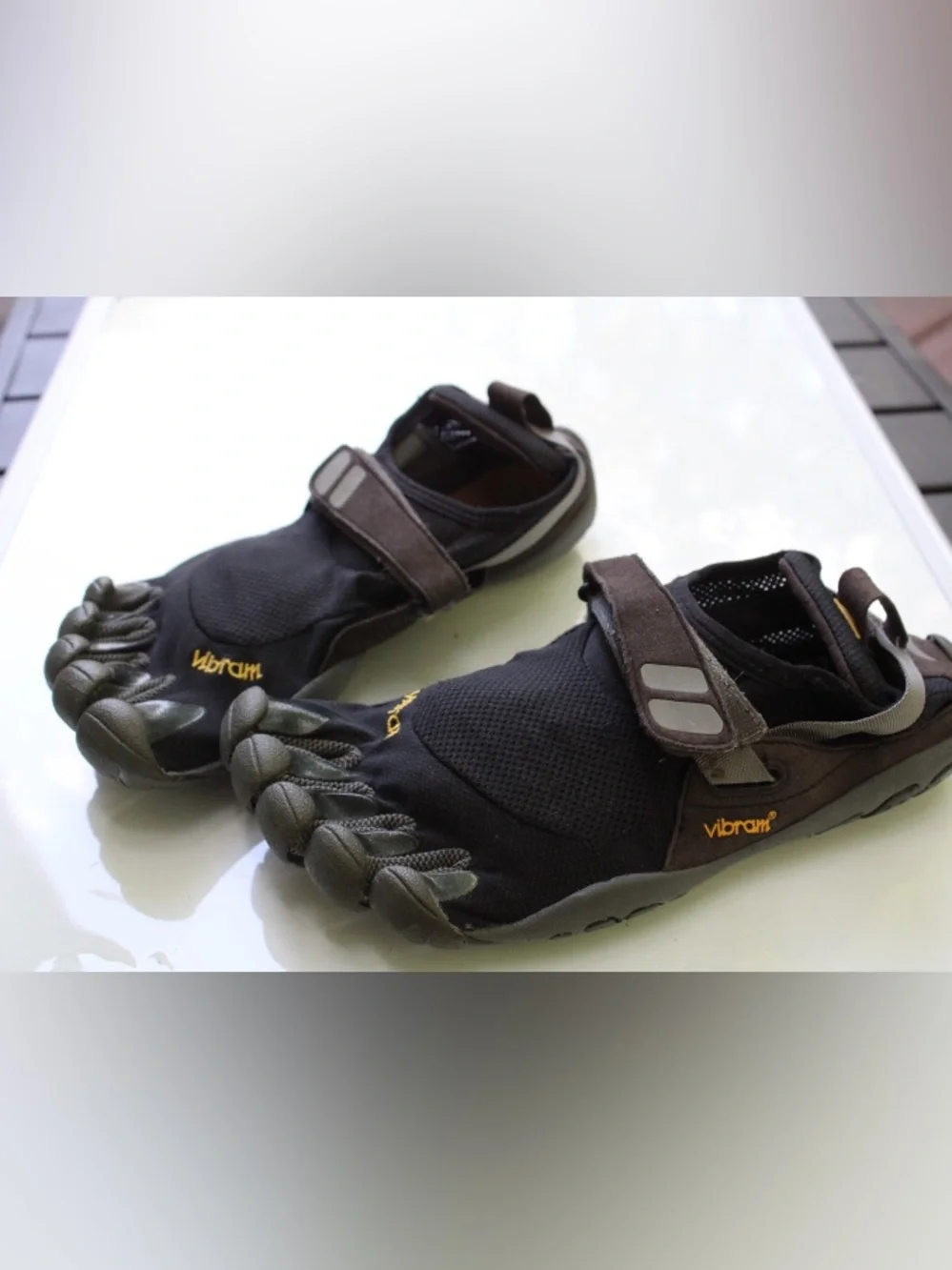 Vibram five fingers men’s shoes